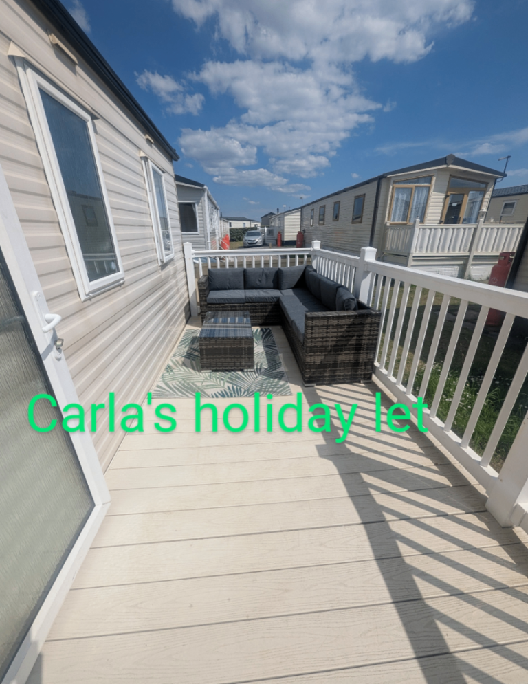 3 bedroom 6 berth, family caravan Trecco bay 