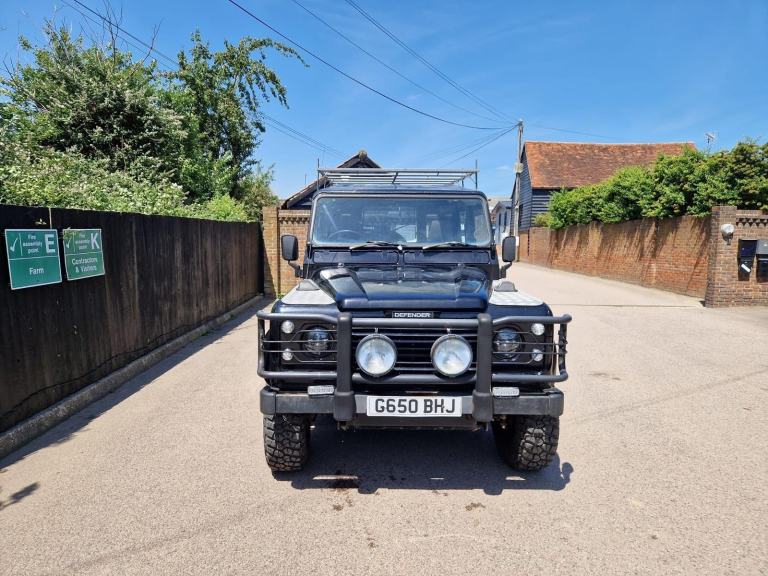 Land Rover Defender 110 V8 COUNTY PETROL 1990