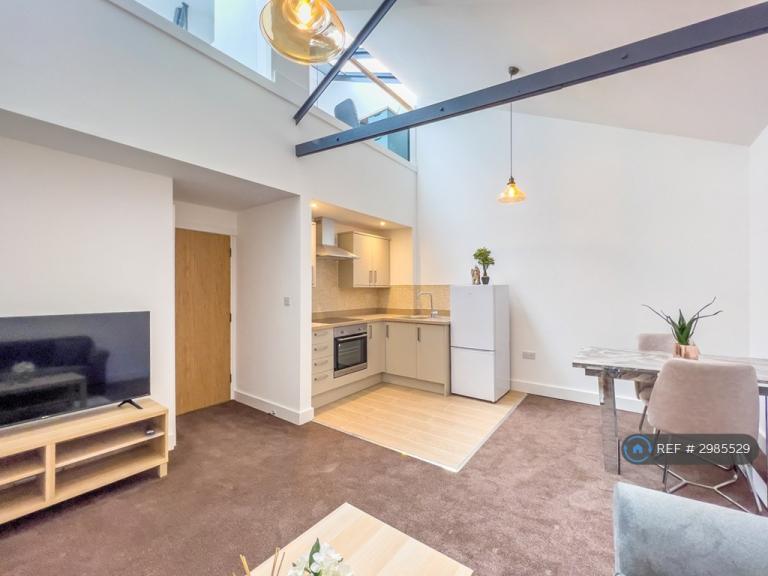 1 bedroom flat in Legrams Mill Residence, Bradford, BD7 (1 bed) (#2985529)