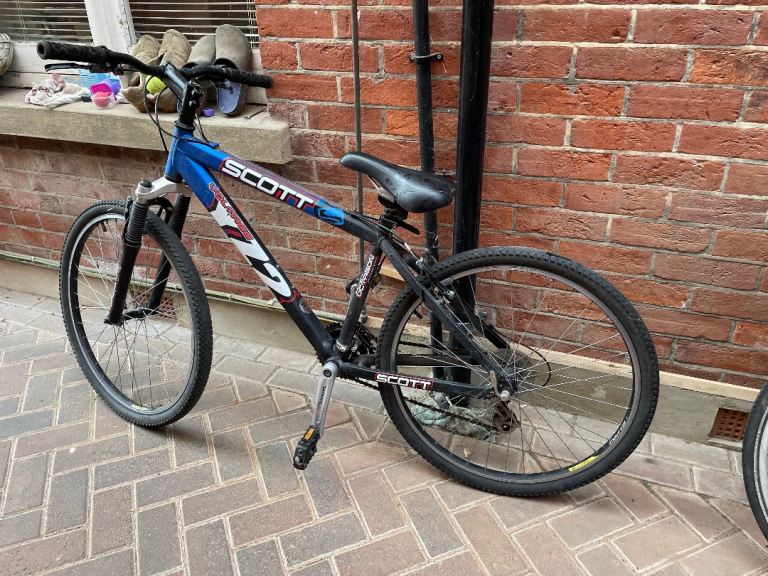 Scott Voltage project Octagon bicycle for young male 
