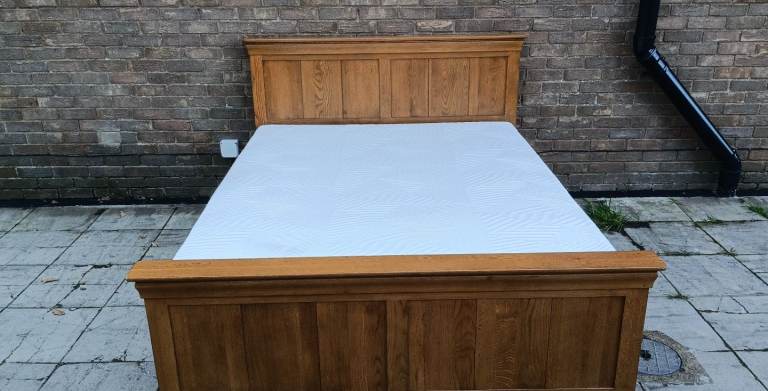 Double Wooden Bed With Mattress 
