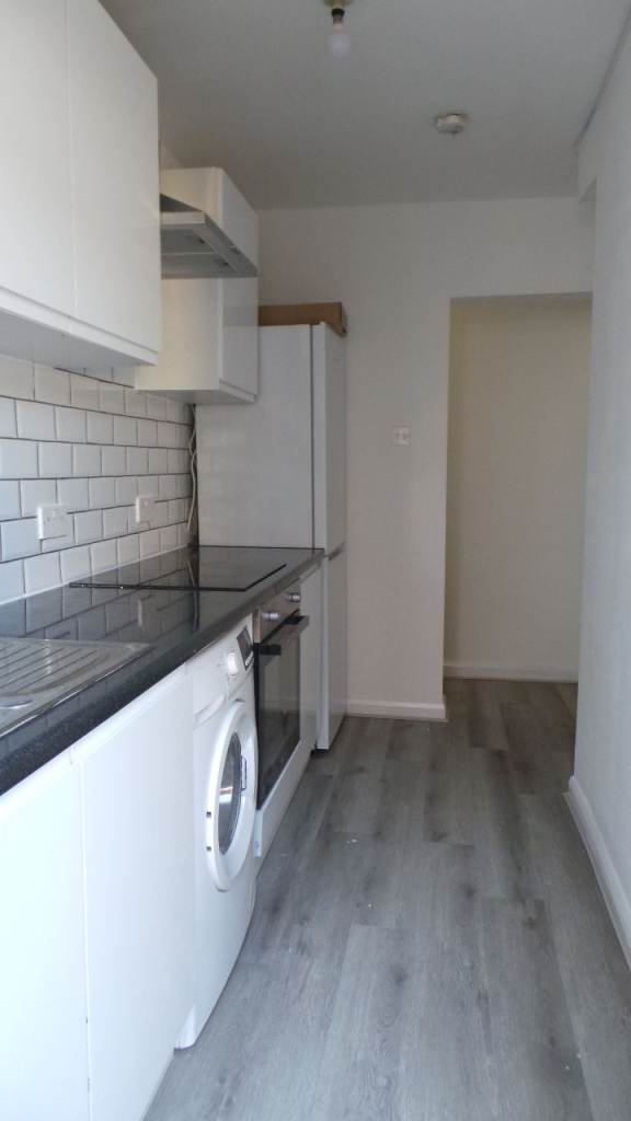 2 Bedroom Apartment LU13UT