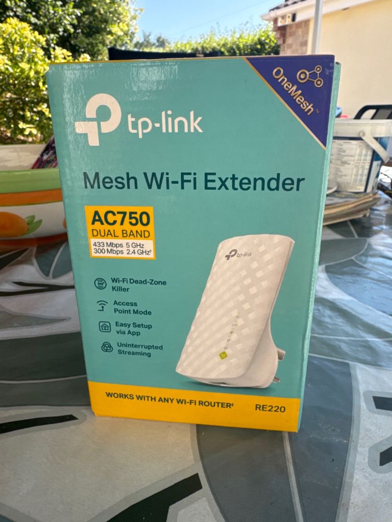 TP-Link RE220 AC750 Mesh Wi-Fi Extender –