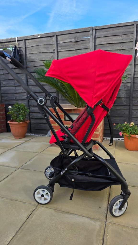 Cybex Eezy S Twist stroller