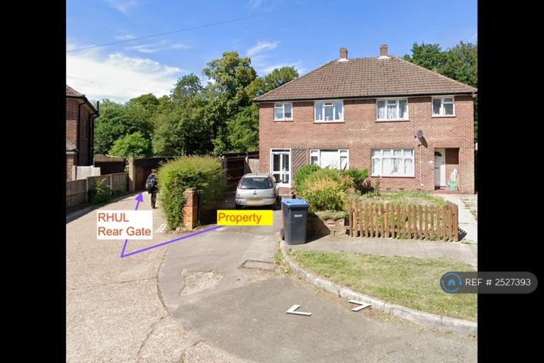 5 bedroom house in Spring Rise, Egham, TW20 (5 bed) (#2527393)