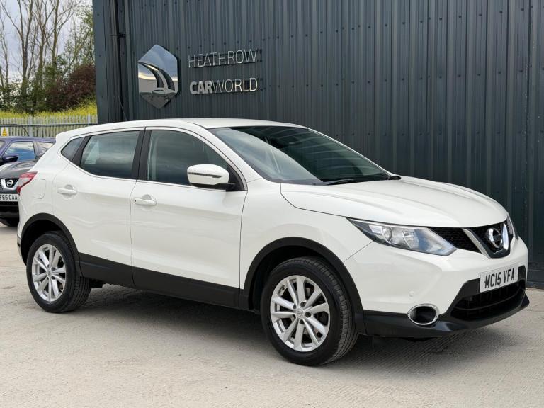 2015 Nissan Qashqai 1.2 DiG-T Acenta [Smart Vision Pack] 5dr HATCHBACK PETROL Manual