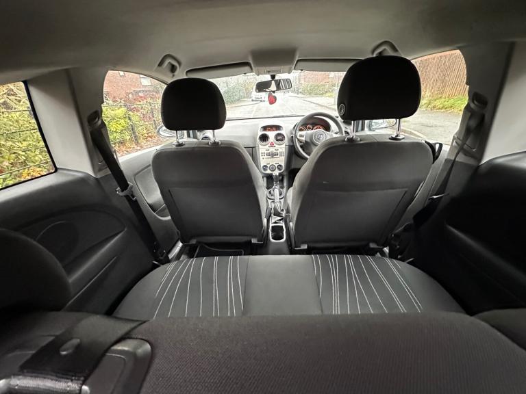 2007 Vauxhall Corsa 1.2i 16V Club 3dr [AC] HATCHBACK Petrol Manual