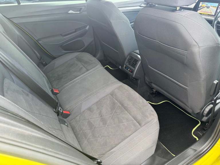 VOLKSWAGEN GOLF 1.5 eTSI MHEV Style Yellow Auto Petrol Hybrid 2022