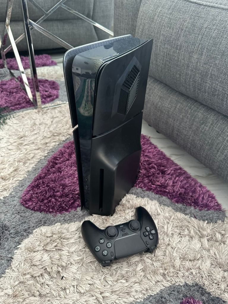 Playstation PS5 Slim Disc 1TB Bundle