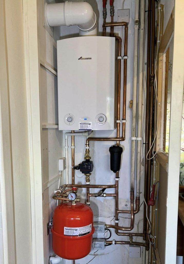 £ WE BUY OLD BOILERS & RADS top prices paid 