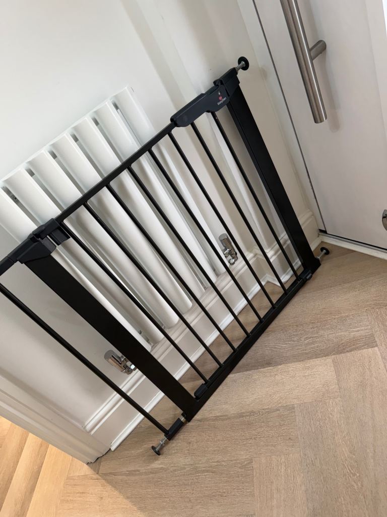 Black Metal Baby Gate – Babydan 