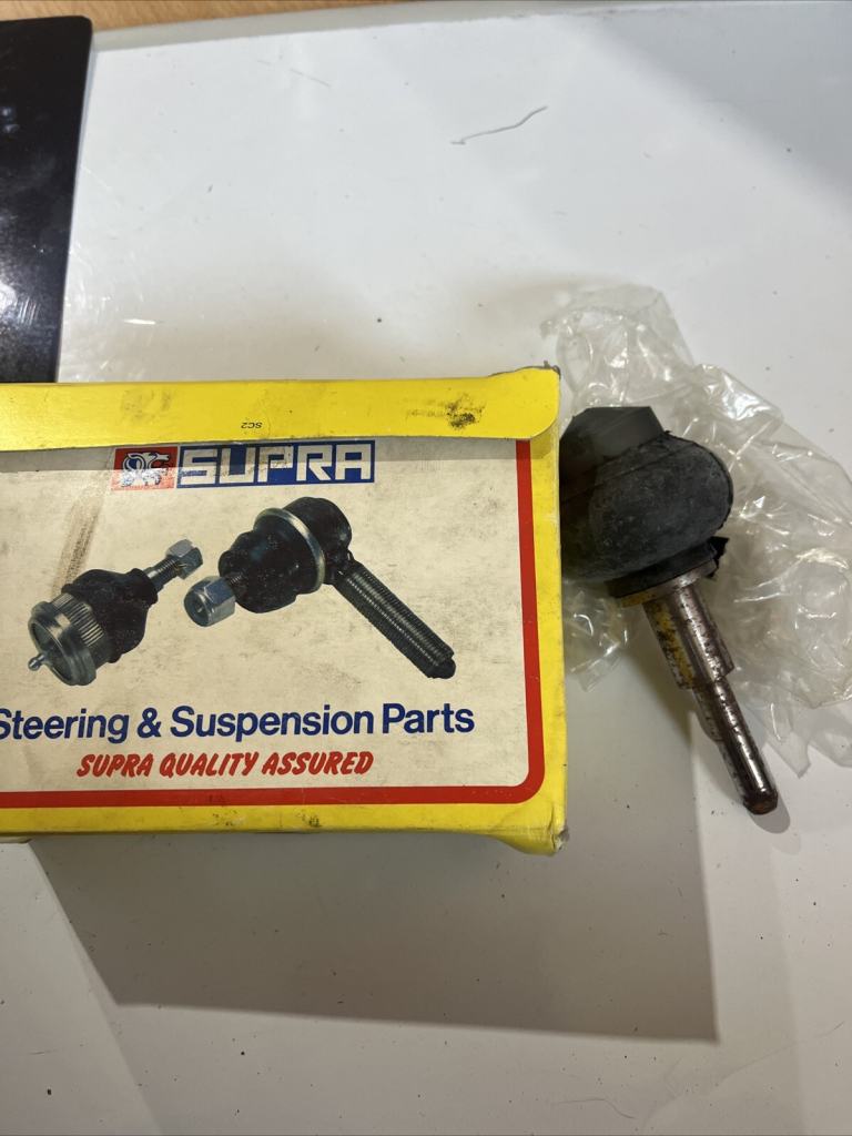 Supra Parts FBJ5029/VB963 Austin Allegro Upper Knuckle Joint NOS X2