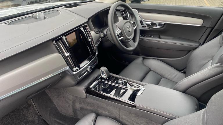 2024 Volvo V90 2.0h T8 18.8kWh Ultra Estate 5dr Petrol Plug-in Hybrid Auto AWD Euro 6 (s/s ESTATE...