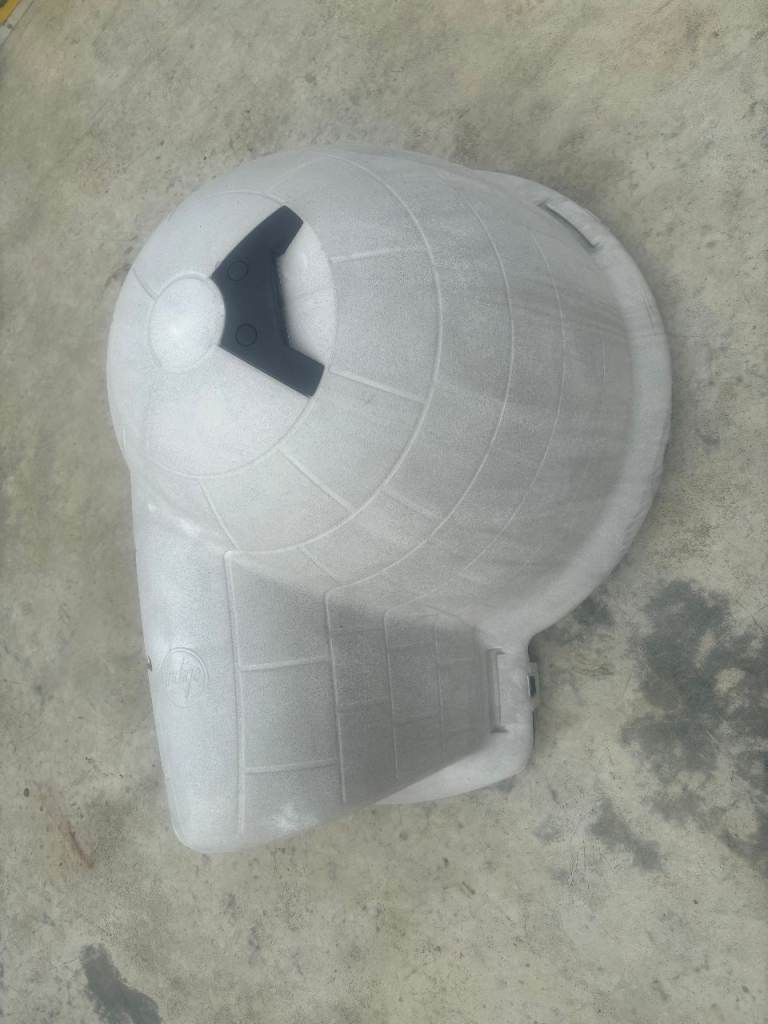 Petmate dog kennel