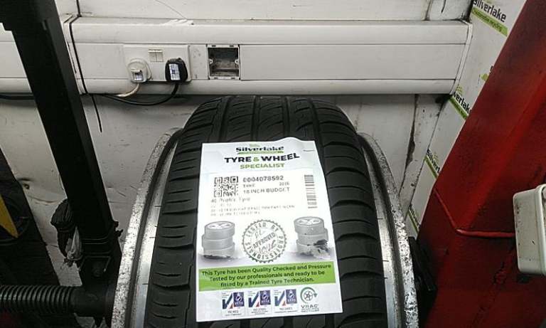 225 40 18 92w Rapid P609 7mm Part Worn Pressure Tested Tyre