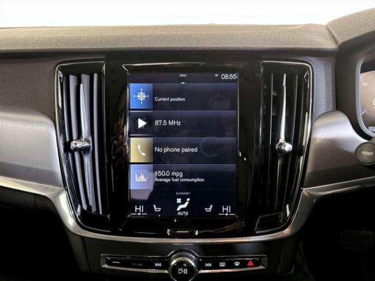 2020 Volvo S90 2.0 T4 Momentum Plus 4dr Geartronic SALOON PETROL Automatic