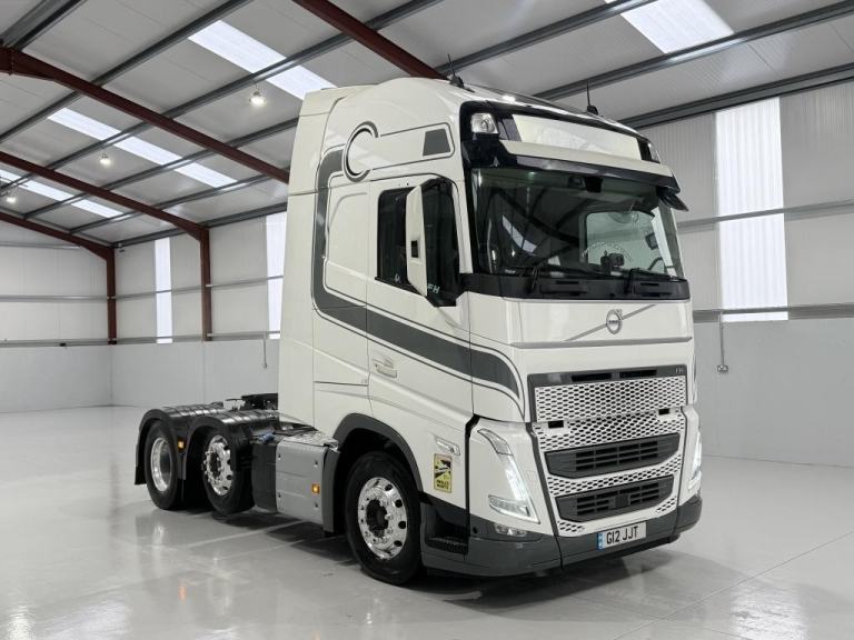 2023 (72) VOLVO FH 