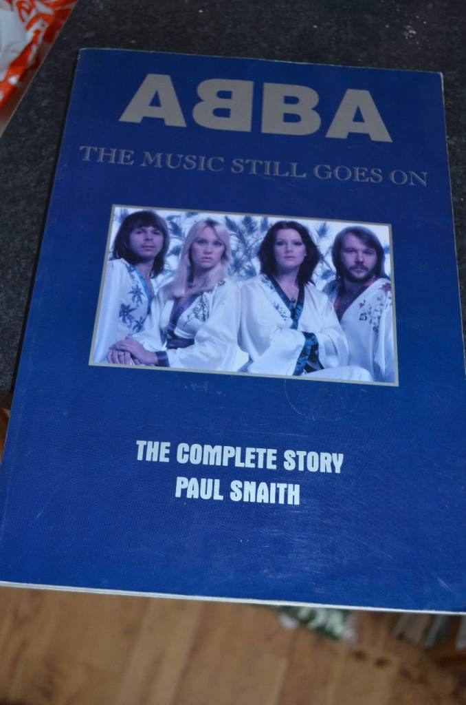 ABBA THE MUSIC STILL GOES ON THE COMPLETE STORY BOOK BY PAUL SNAITH pop colour