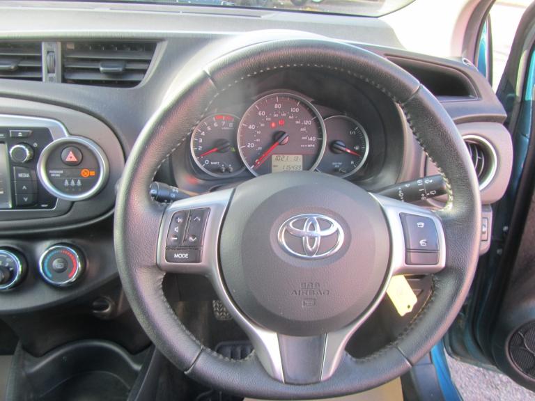 TOYOTA YARIS 1.3 Dual VVT-i TR 2012