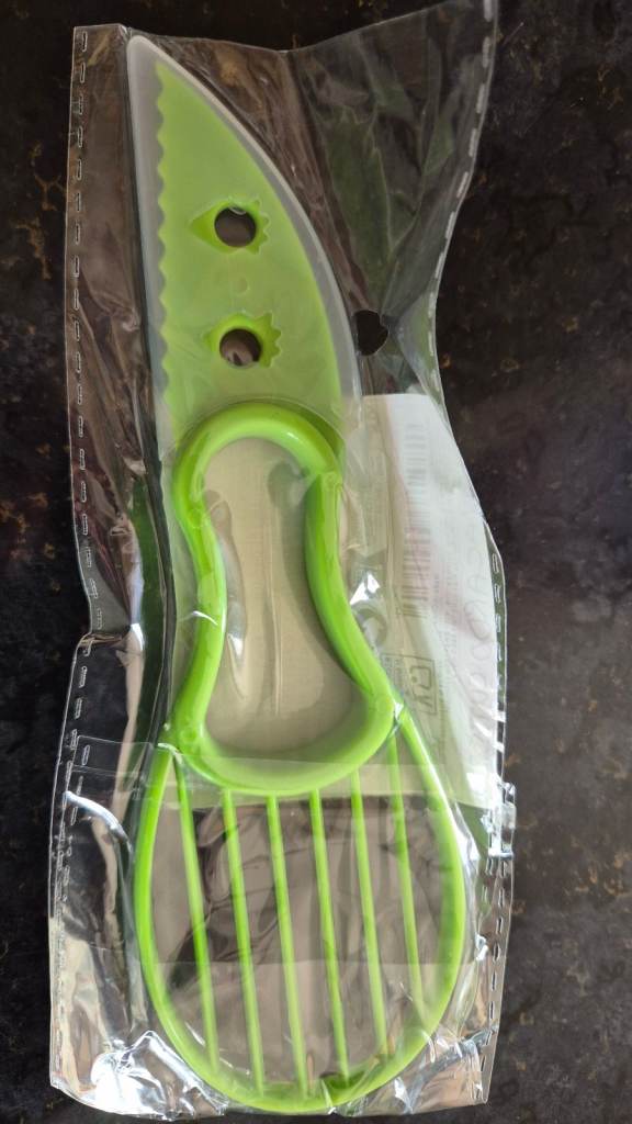 New Avacado Cutter Smoke And Pet Free Home