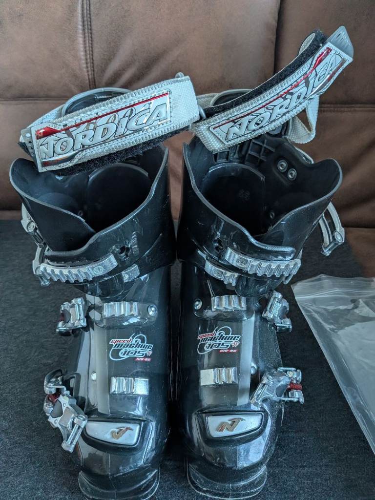 Excellent condition ski boots size 25.5