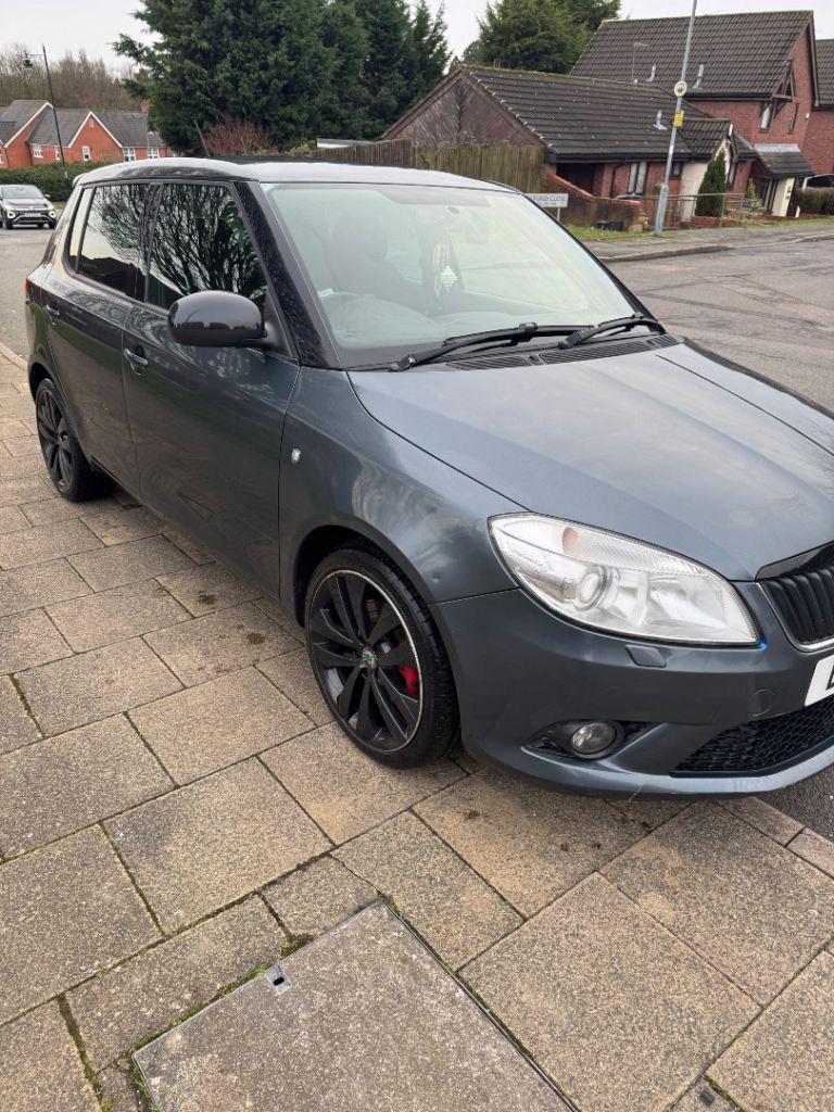 Skoda, FABIA, Hatchback, 2014, Semi-Auto, 1390 (cc), 5 doors