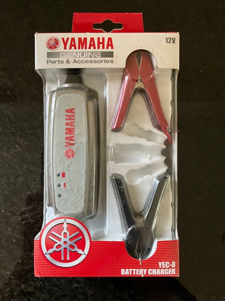 CTEK Yamaha YEC-8 12V Battery Charger
