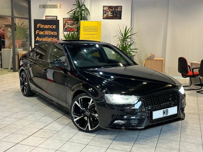 AUDI A4 2.0 TDI Black Edition 2012