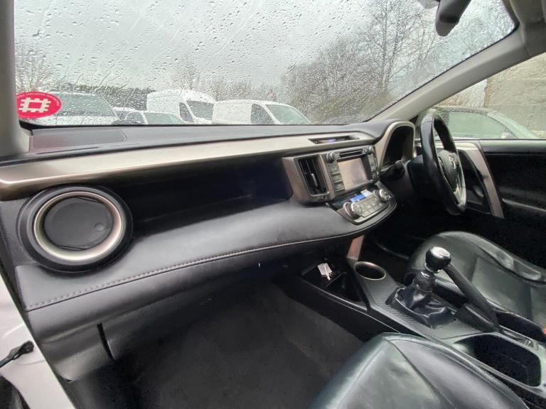 2013 Toyota RAV4 2.2 D-4D Invincible 4WD Euro 5 5dr ESTATE Diesel Manual