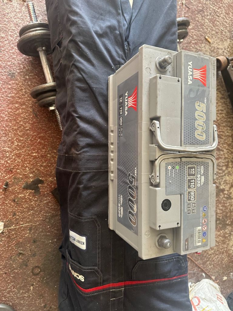 Yuasa 5000 12v 110ah 950a(en) load tested good
