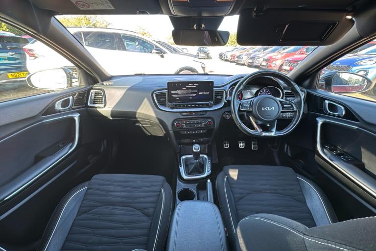  Kia Ceed 1.5 T Gdi Gt Line Hatchback 5dr Petrol Manual Euro 6 s/s 158 Bhp