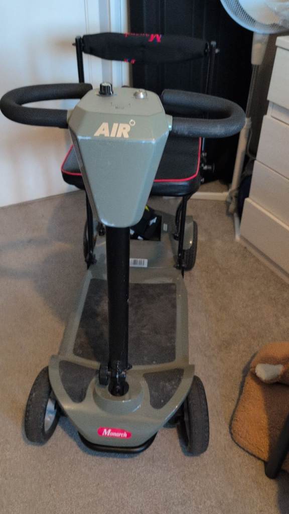 Monarch Air mobility scooter