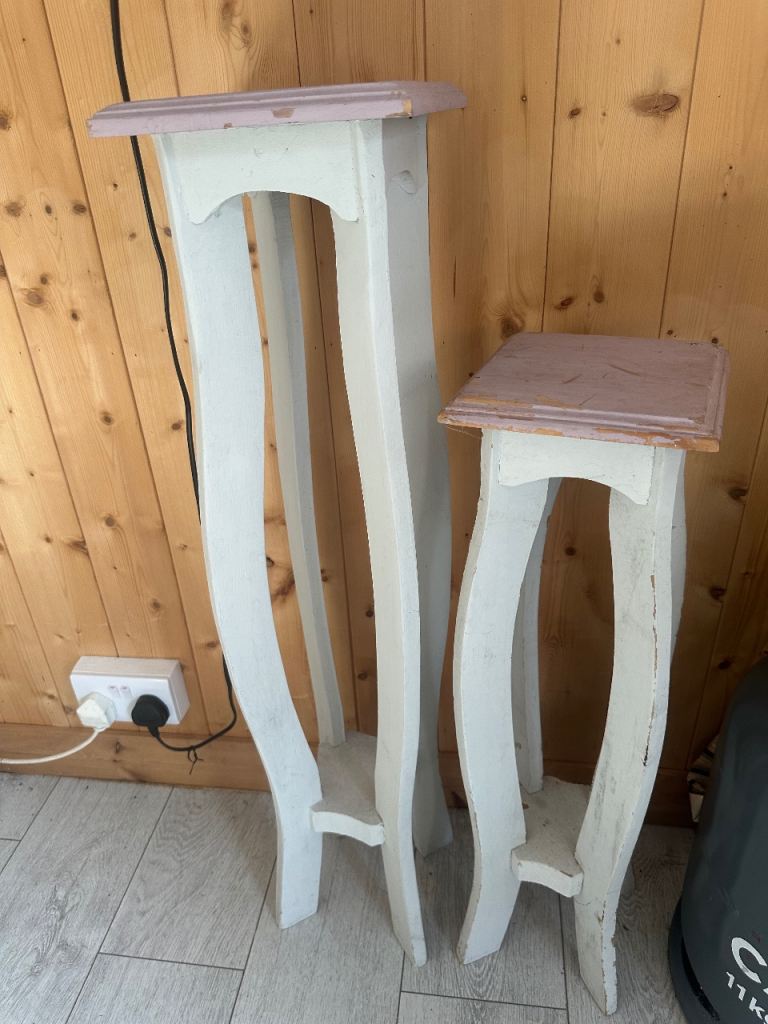 2 plant stands 