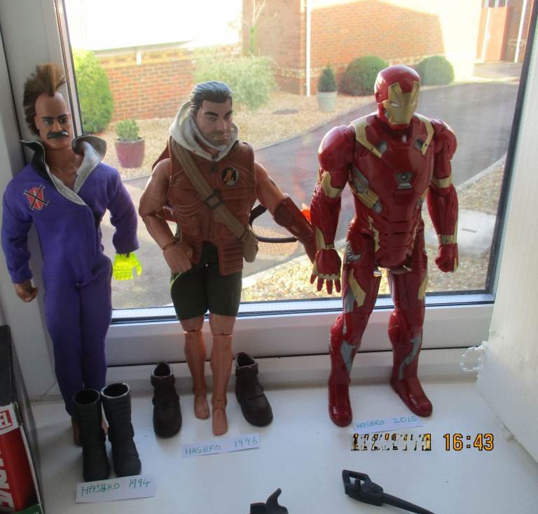 REDUCED.ACTION FIGURES,Hasbro, Iron man+sounds,Action men -Hawk master-trigger arm.DR X+lights. 