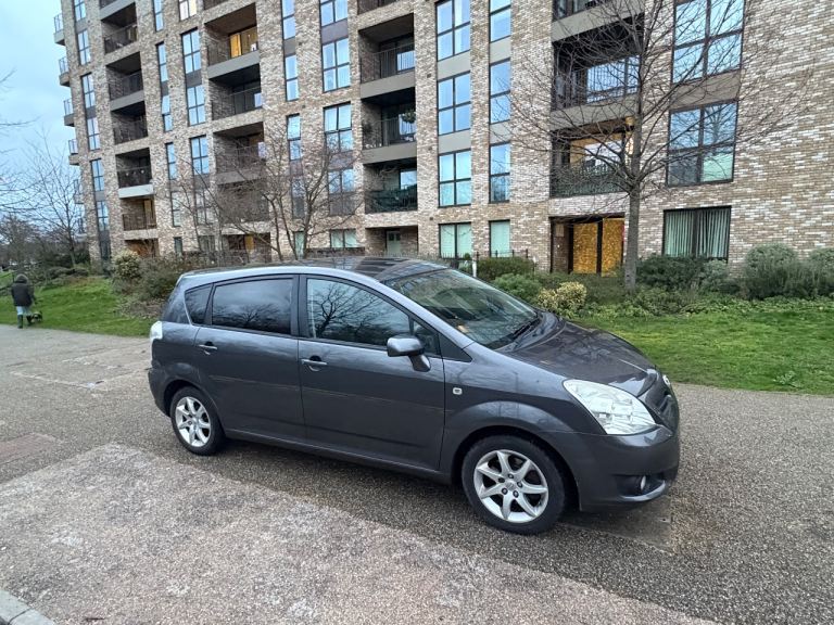7 seater Toyota verso 1.8 automatic petrol,very low miles 90k,drives perfect,immaculate condition