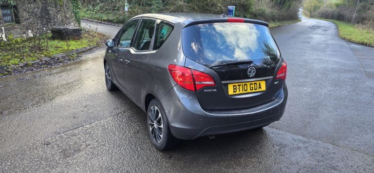 Vauxhall meriva auto