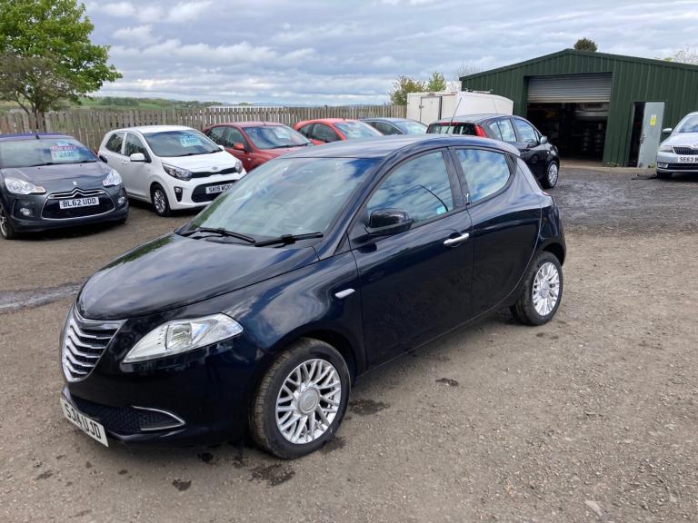2014 Chrysler Ypsilon 1.2 SE 5dr HATCHBACK Petrol Manual