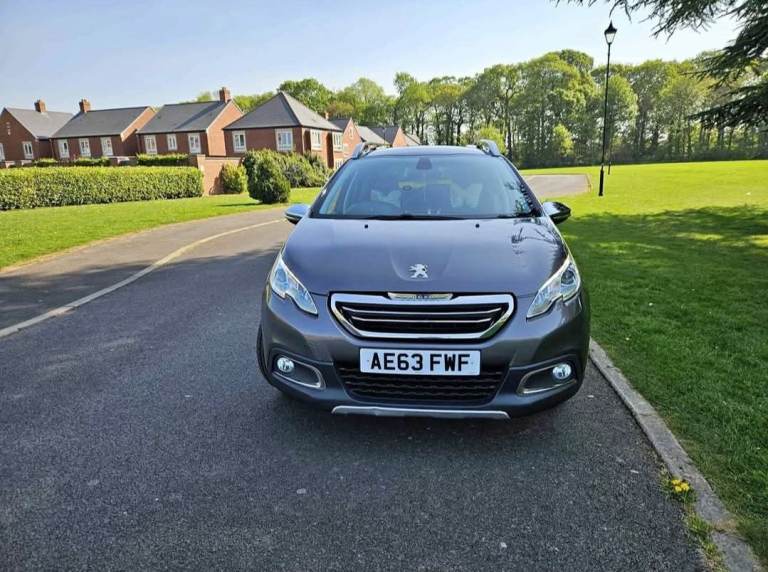 Peugeot 2008 pure tech active