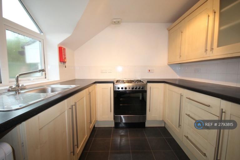 4 bedroom house in Carlyle Avenue, Brighton, BN2 (4 bed) (#2793815)