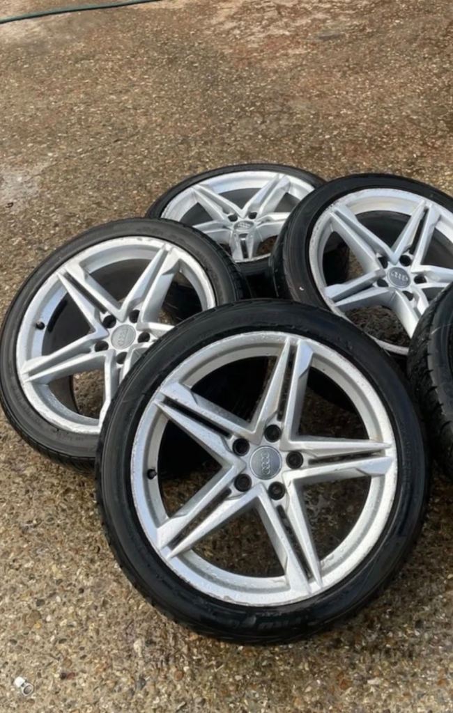 FULL SET AUDI WHEELS MICHELINS TYRES 