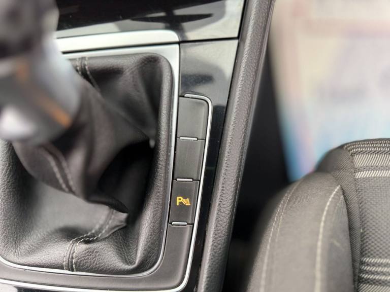 2017 Volkswagen Golf 2.0 TDI BlueMotion Tech GTD Hatchback 5dr Diesel Manual Euro 6 (s/s) (184 p ...