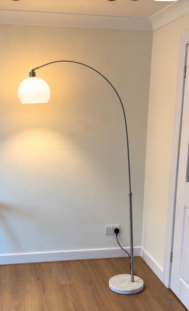 Modern Arc Floor Lamp – White – Brand New with original packaging 