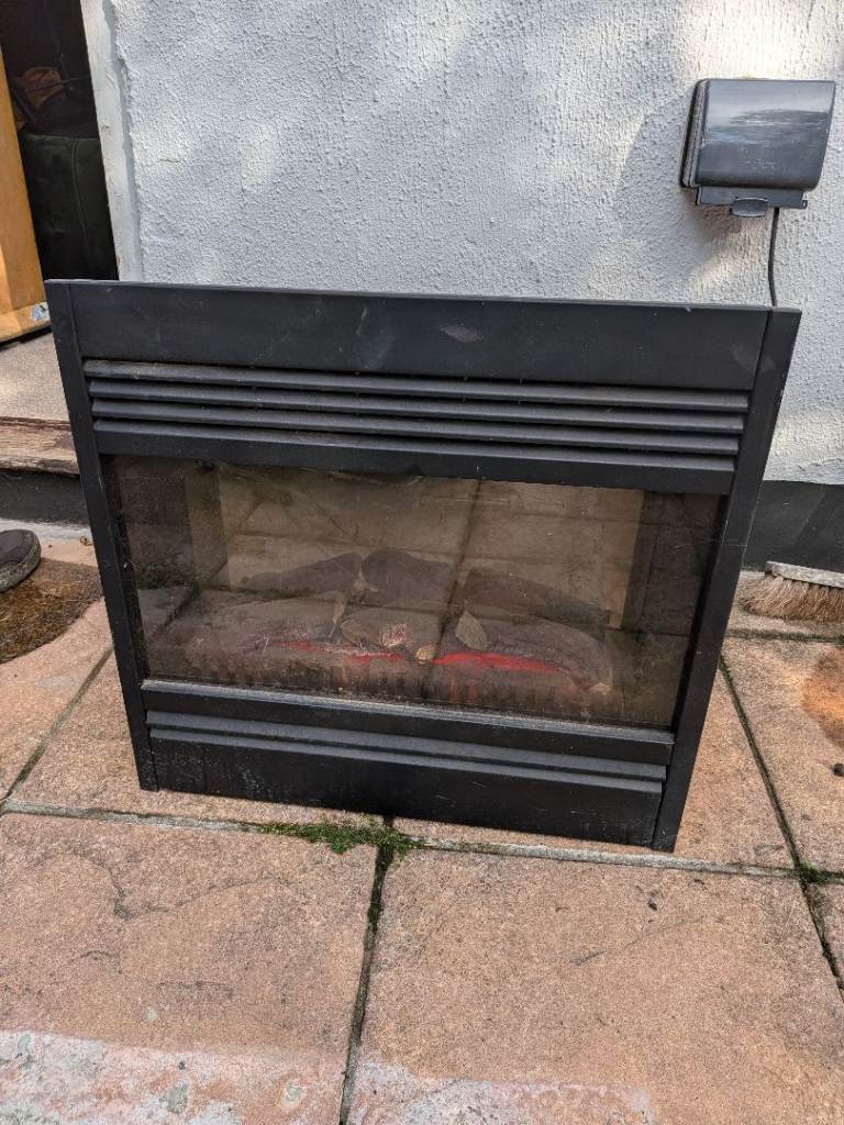 Electric fireplace