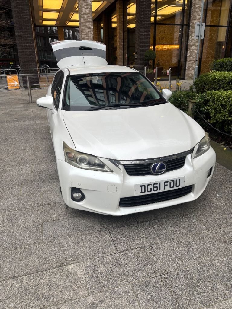 Lexus, CT, Hatchback, 2011, Semi-Auto, 1798 (cc), 5 doors