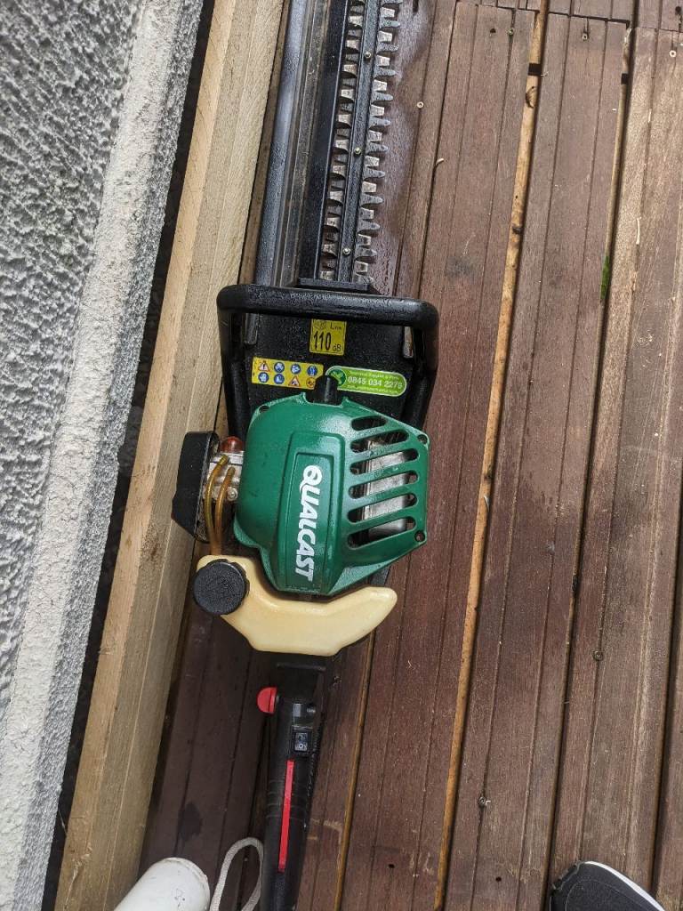 QUALCAST Petrol Hedge Trimmer – Good Condition