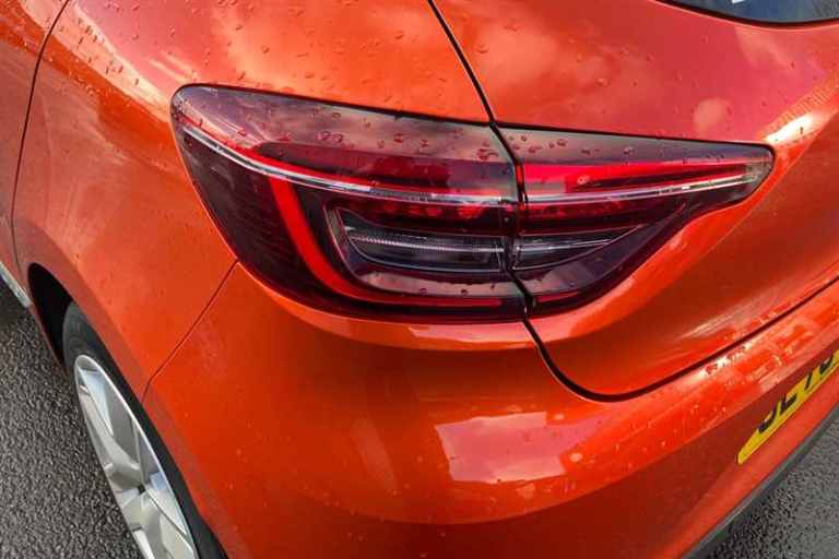 2020 Renault Clio 1.0 SCe 75 Play 5dr HATCHBACK PETROL Manual