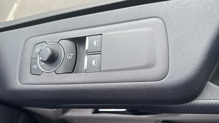 2025 Ford Transit Custom 2.0 EcoBlue 136ps H1 Double Cab Van Limited Auto PANEL VAN DIESEL Automatic