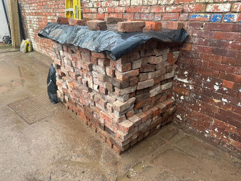 800 Bricks - 1875 Commons. Collection NE6