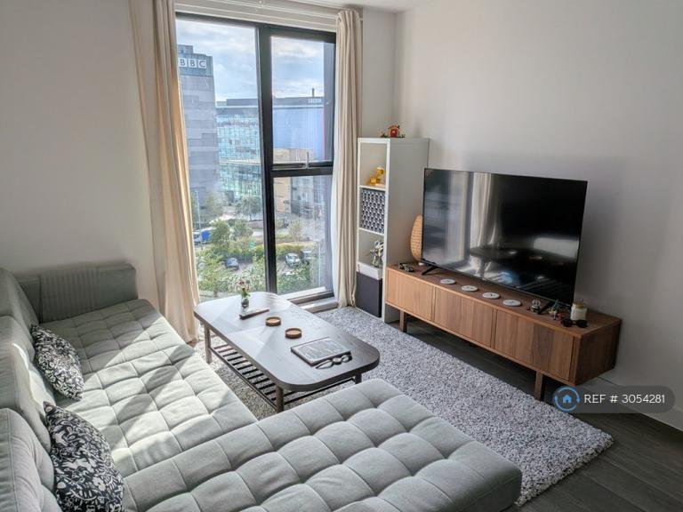 2 bedroom flat in Red, Salford, M50 (2 bed) (#3054281)