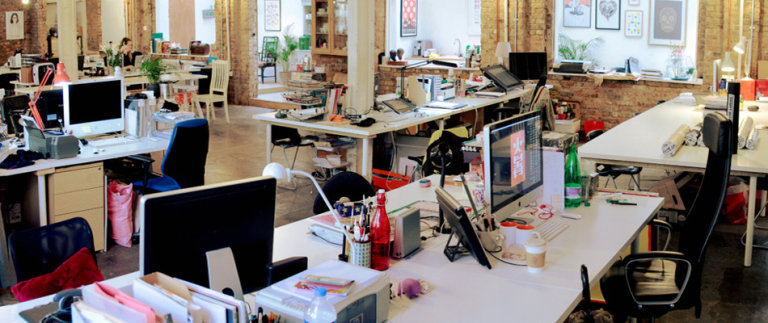 Desk Spaces in Dalston - 1 MONTH FREE - 2 month rolling contract £250pcm